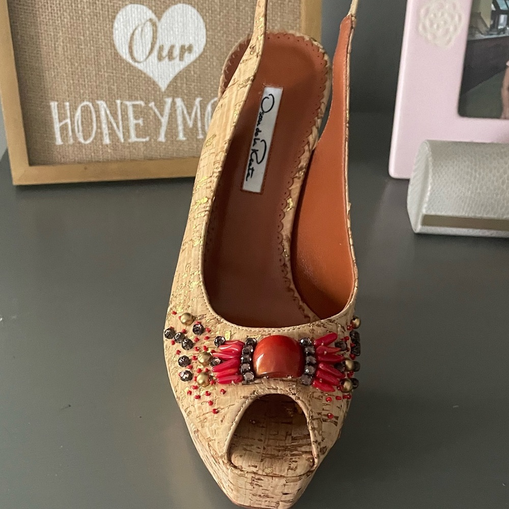 Never worn cork peep toe oscar de la renta heels